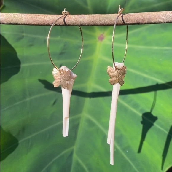 SOLD - WHEN BUNDLED! Real (Broken) Possum Femur Bone Butterfly Hoop Earrings - Picture 4 of 7